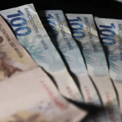 Entenda como a inflação de outubro impacta as expectativas econômicas no Brasil e as metas do Banco Central - Foto: José Cruz/Agência Brasil