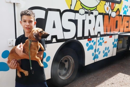 Castramóvel leva atendimento gratuito ao Reassentamento São Francisco