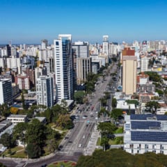 Curitiba, 28 de junho de 2023 - Vista de drone da região central de Curitiba, capital do Paraná.