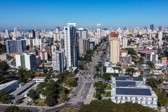 Curitiba, 28 de junho de 2023 - Vista de drone da região central de Curitiba, capital do Paraná.