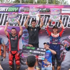 João “Bidu” Vitor venceu a comandou a festa do pódio da categoria SMX Pró e levou o prêmio de R$ 1.200,00 para Almirante Tamandaré - Foto: Divulgação