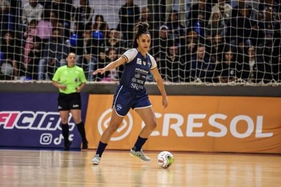 O Stein enfrenta um desafio na segunda partida da Liga Feminina de Futsal. Descubra os detalhes do jogo decisivo - Foto: Assessoria