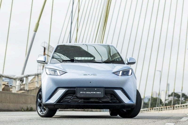 O BYD Dolphin Mini, veículo 100% elétrico, ultrapassa a marca de 50 mil unidades emplacadas no Brasil - Foto: Divulgação