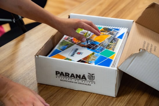 Cascavel inicia a entrega de mais de um milhão de kits escolares para 2026, beneficiando milhares de estudantes - Foto: SEED