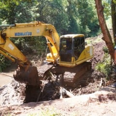A forte chuva evidenciou problemas sérios na ponte da Rua Salgado Filho, afetando motoristas e moradores da região - Foto: Divulgação
