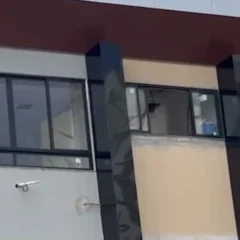 Homem morre ap&oacute;s sofrer choque el&eacute;trico em cobertura de pr&eacute;dio no Centro de Cascavel