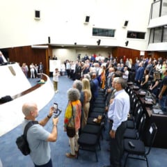 Solenidade ocorreu na manh&atilde; desta ter&ccedil;a-feira (16), no Plen&aacute;rio da Assembleia Legislativa.
Cr&eacute;ditos: Orlando Kissner/Alep