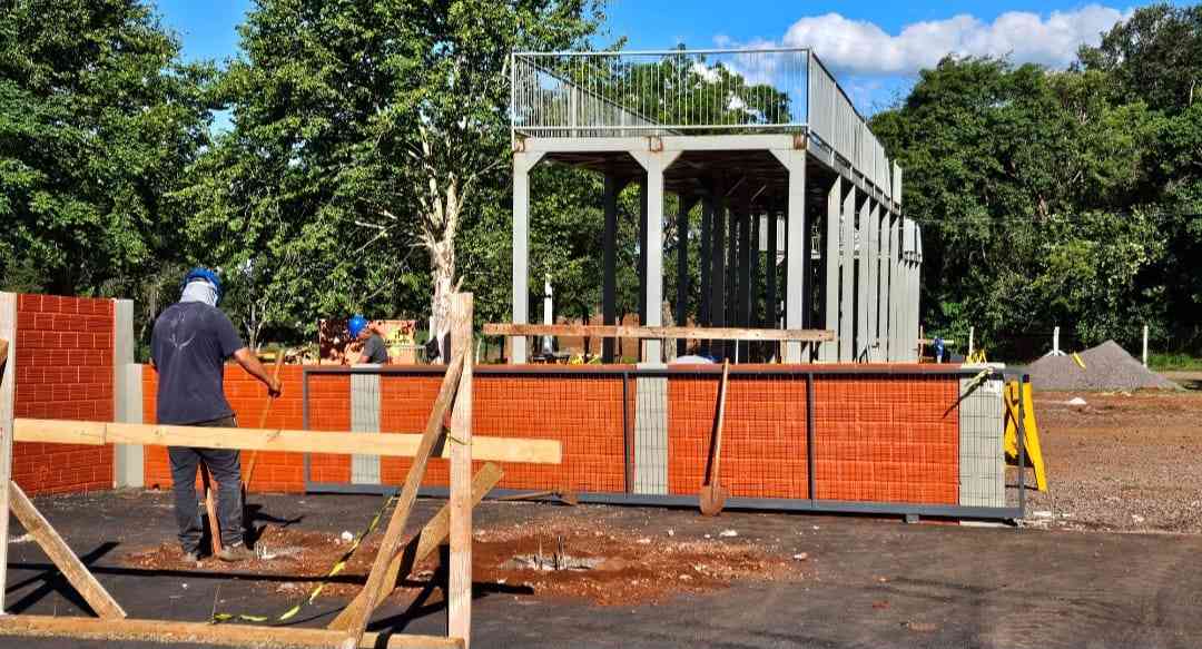 Descubra as novidades do Show Rural 2026, incluindo uma passarela metálica que conecta o estacionamento ao evento em Cascavel - Foto: Assessoria Descubra as novidades do Show Rural 2026, incluindo uma passarela metálica que conecta o estacionamento ao evento em Cascavel - Foto: Assessoria