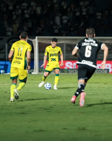 O Mirassol enfrenta o Vasco em busca de pontos cruciais para a classificação na fase de grupos da Libertadores - Foto: Mirassol 