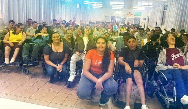 Projeto de extensão aproxima a universidade dos alunos da APAE