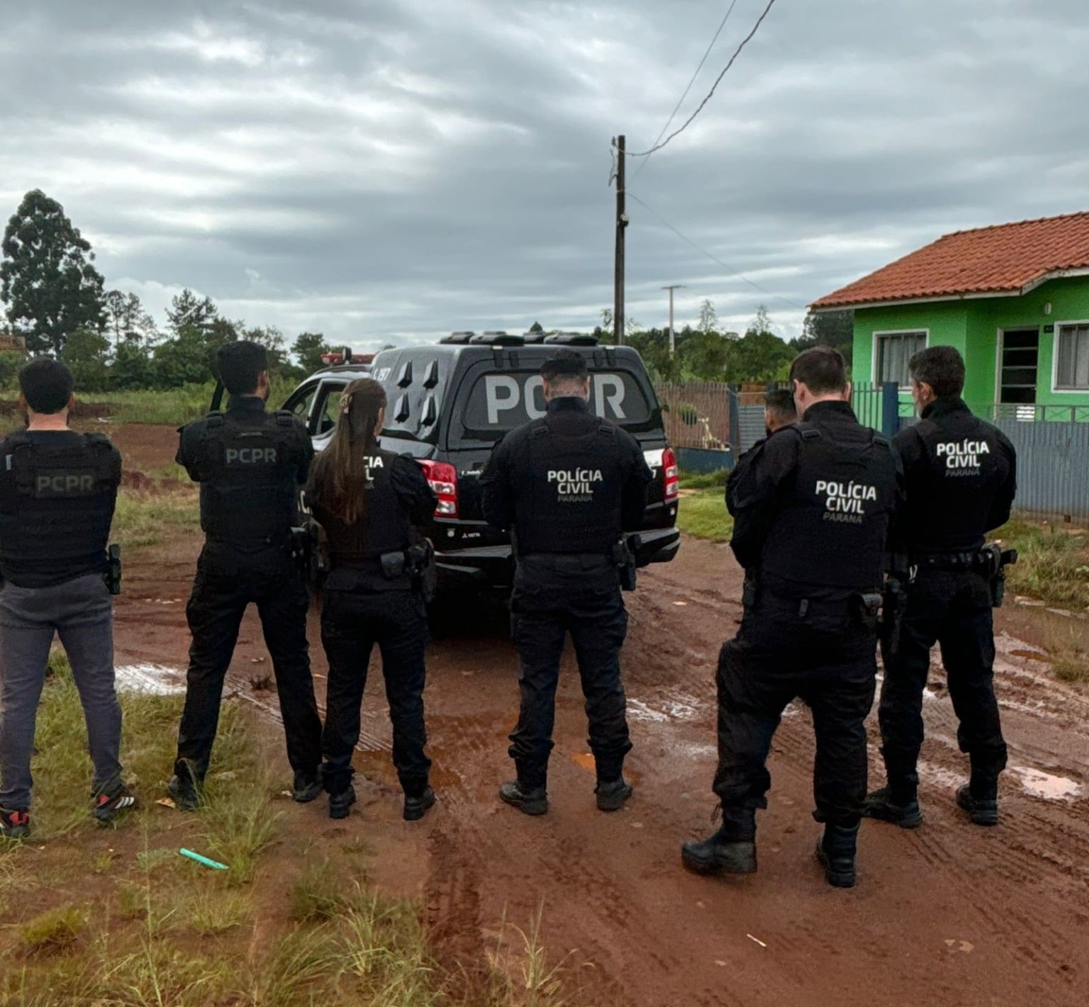 Um homem foi preso em Quedas do Iguaçu por suspeita de estupro de vulnerável e crimes de pornografia infantil - Foto: Divulgação Um homem foi preso em Quedas do Iguaçu por suspeita de estupro de vulnerável e crimes de pornografia infantil - Foto: Divulgação