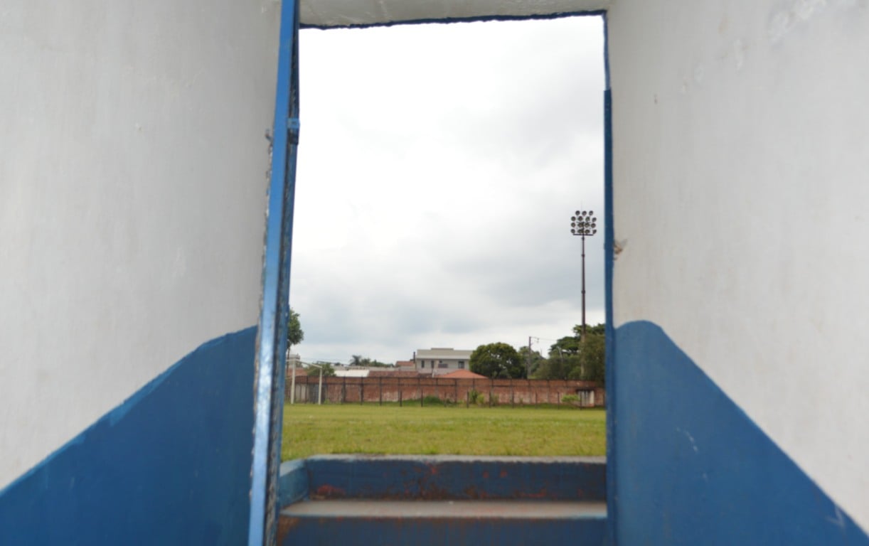 Descubra a história rica do Cascavel Esporte Clube, onde memórias e conquistas se encontram em cada jogo - Foto: Paulo Eduardo/O Paraná Descubra a história rica do Cascavel Esporte Clube, onde memórias e conquistas se encontram em cada jogo - Foto: Paulo Eduardo/O Paraná
