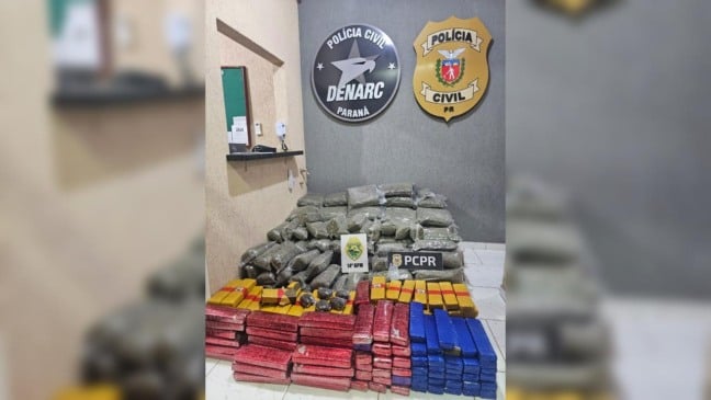 Ação integrada apreende quase 300 quilos de entorpecentes na BR-277 na região de Céu Azul