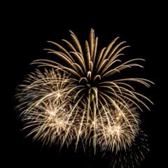 Uso de fogos de artif&iacute;cio com estampido &eacute; ilegal em Foz do Igua&ccedil;u