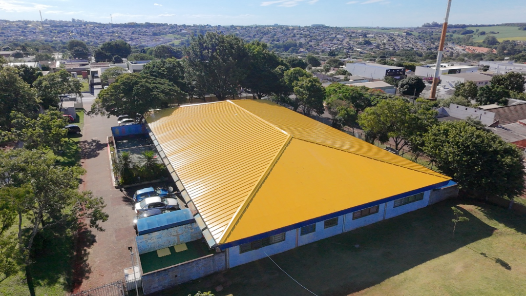 A nova cobertura em steel frame no Cmei Paraíso da Criança melhora a educação em Cascavel com mais segurança e conforto - Foto: Secom A nova cobertura em steel frame no Cmei Paraíso da Criança melhora a educação em Cascavel com mais segurança e conforto - Foto: Secom