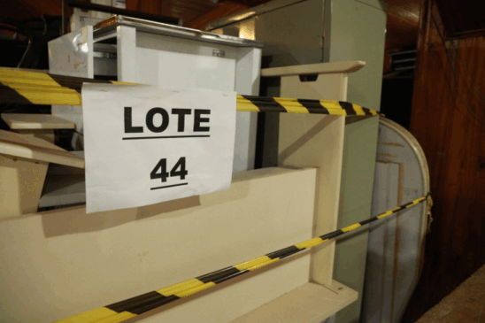 Participe do Leilão de Bens Inservíveis em Cascavel. São 157 lotes, incluindo móveis, veículos e muito mais - Foto: Secom