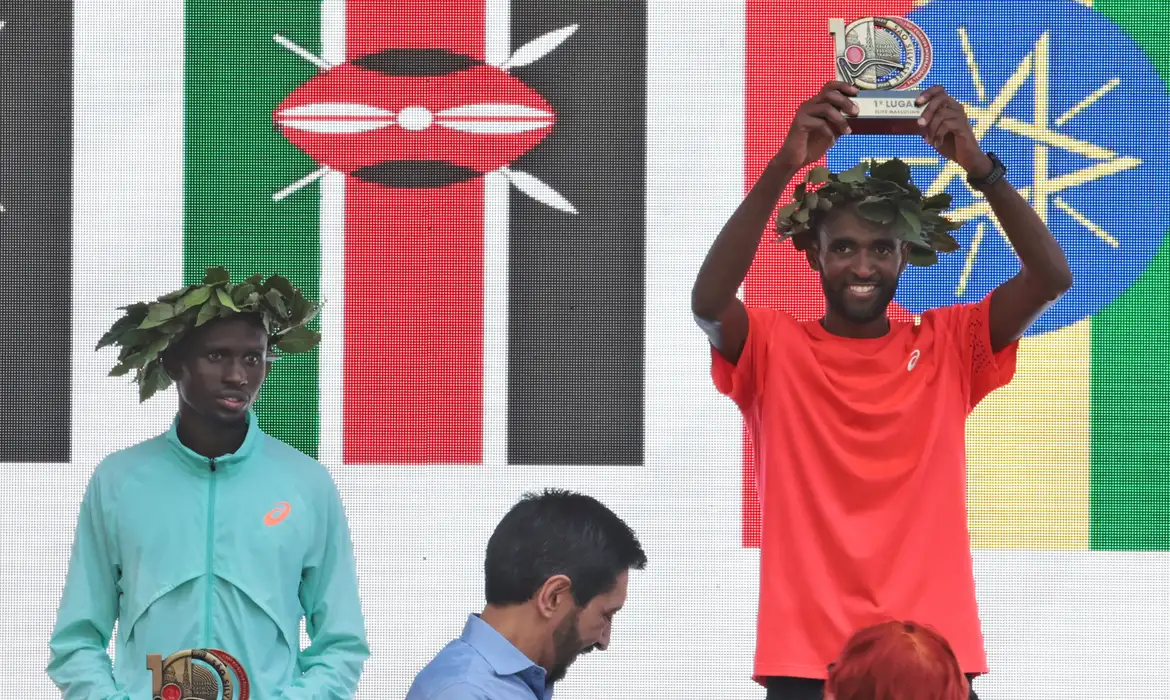 Muse Gisachew vence a Corrida Internacional de São Silvestre em um final emocionante, superando Kamosong na Avenida Paulista - Foto: Paulo Pinto/Agência Brasil Muse Gisachew vence a Corrida Internacional de São Silvestre em um final emocionante, superando Kamosong na Avenida Paulista - Foto: Paulo Pinto/Agência Brasil
