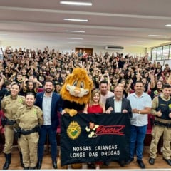 Formatura do Proerd marca conclus&atilde;o do programa contra as drogas nas escolas de Cascavel