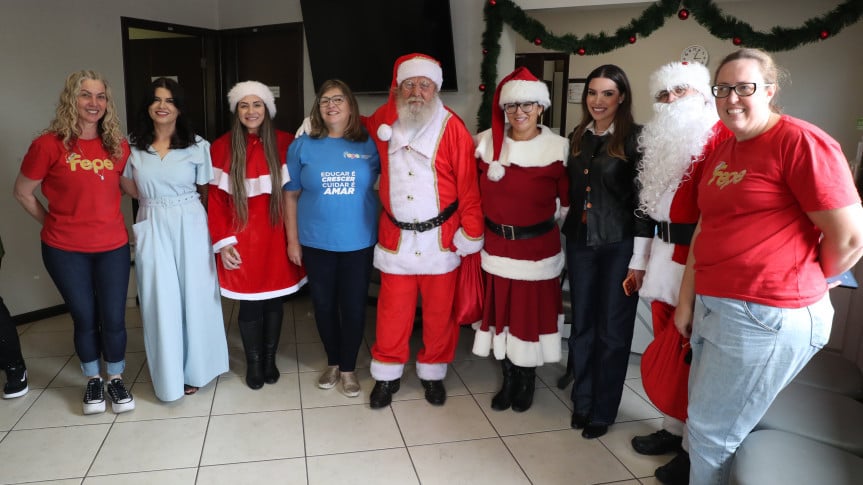 Entrega ocorreu na tarde desta quarta-feira (17).
Créditos: Valdir Amaral/Alep Entrega ocorreu na tarde desta quarta-feira (17).
Créditos: Valdir Amaral/Alep