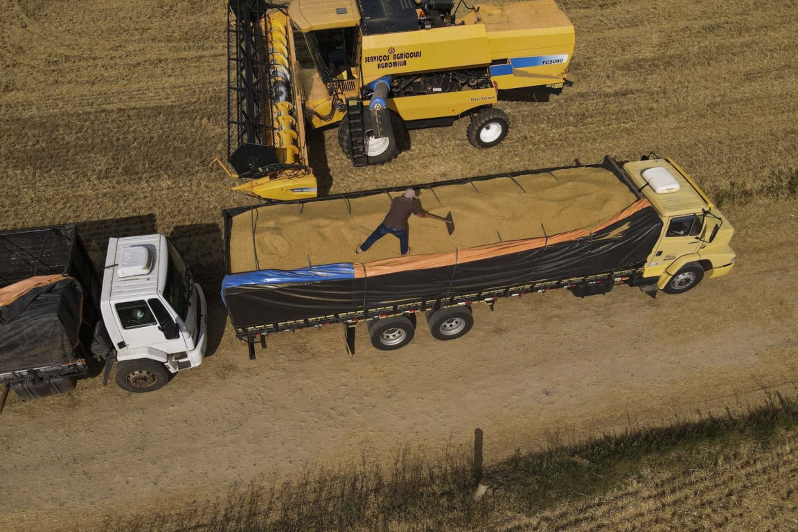Acompanhe o aumento da Safra no Paraná, que teve um crescimento notável de 214.900 toneladas na produção de grãos - Foto: Gilson Abreu/Arquivo AEN Acompanhe o aumento da Safra no Paraná, que teve um crescimento notável de 214.900 toneladas na produção de grãos - Foto: Gilson Abreu/Arquivo AEN