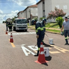 A Transitar inicia melhorias na sinaliza&ccedil;&atilde;o em Cascavel. Saibam mais sobre as mudan&ccedil;as que impactar&atilde;o as escolas municipais - Foto: Secom