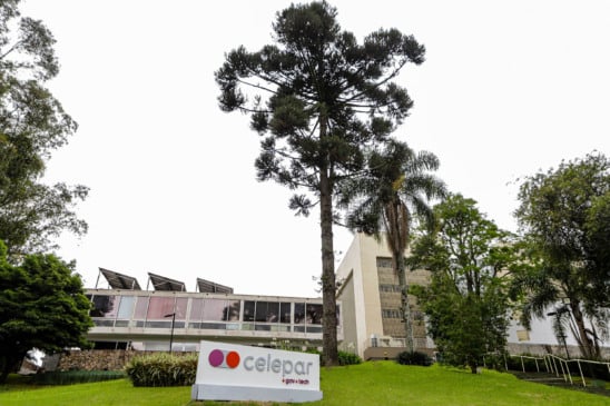 Curitiba, 28 de outubro de 2024 - Área externa da Celepar - Tecnologia da Informação e Comunicação do Paraná.