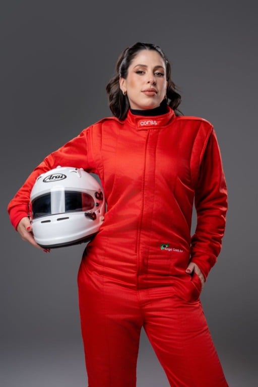 A gaúcha Angel Costi será a segunda mulher a disputar a Fórmula Truck - Foto: Divulgação