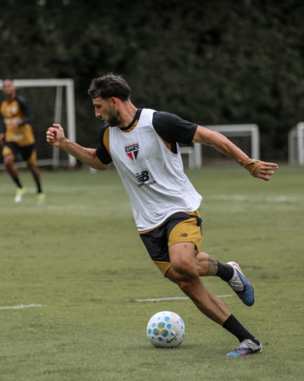 Acompanhe como o São Paulo enfrenta o Flamengo na estreia do Campeonato Brasileiro e as mudanças no elenco - Foto: saopaulofc.net