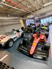 O parque Dream Car em S&atilde;o Roque traz novidades para os f&atilde;s de F&oacute;rmula 1 com um museu dedicado aos b&oacute;lidos ic&ocirc;nicos - Foto: Divulga&ccedil;&atilde;o