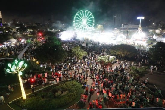 Com mais de quatro mil pessoas, Show da Virada em Cascavel recebe 2026 em grande estilo