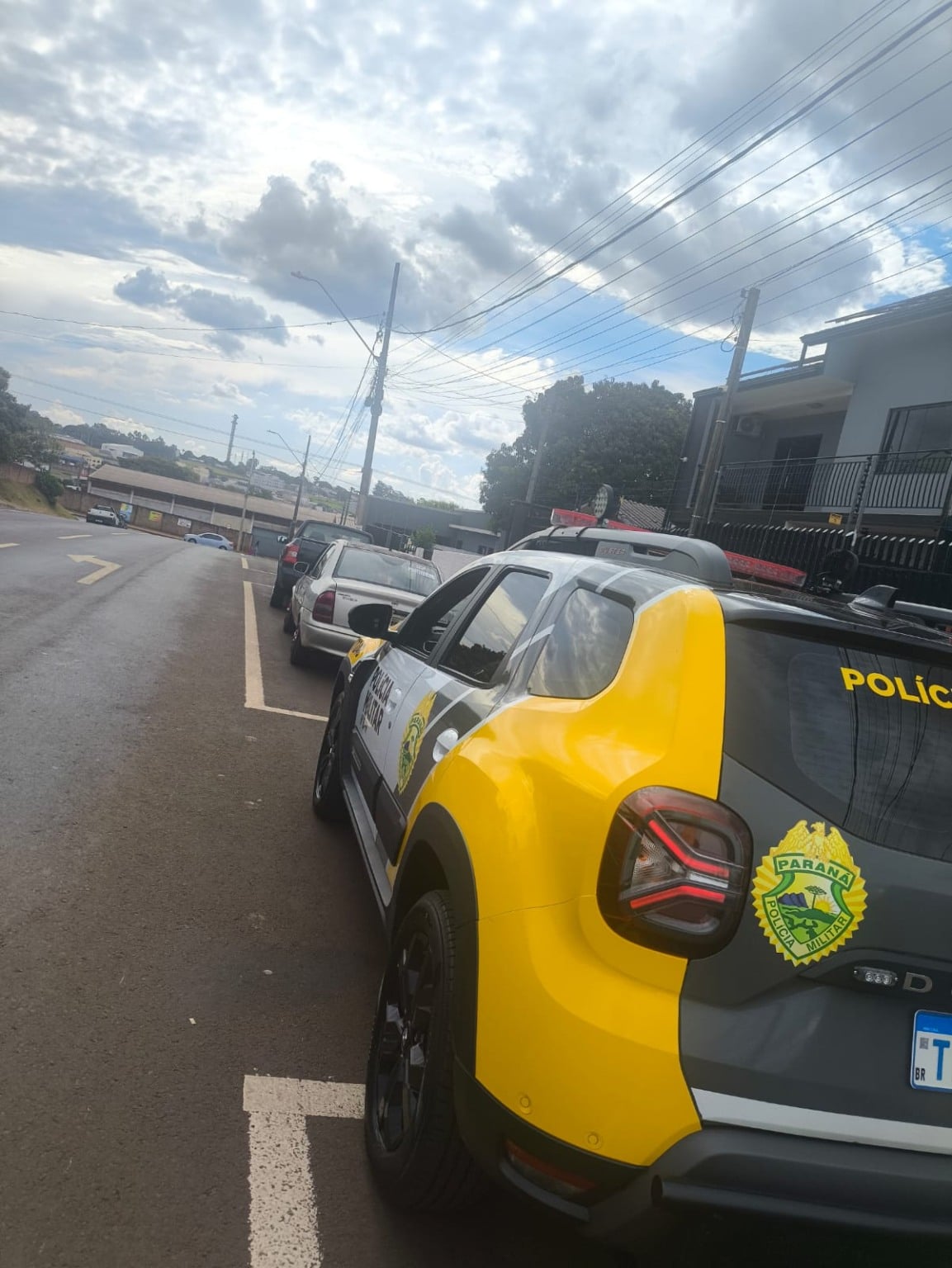 Saiba como a fiscalização de trânsito em Cascavel resultou na apreensão de veículos irregulares e multas diversas - Foto: PM