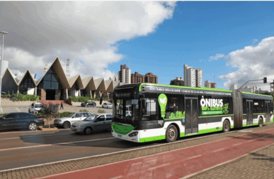 Conheça as novidades do transporte público em Cascavel com o Programa Domingo Passe Livre e a obrigatoriedade do cartão ValeSim - Foto: Secom