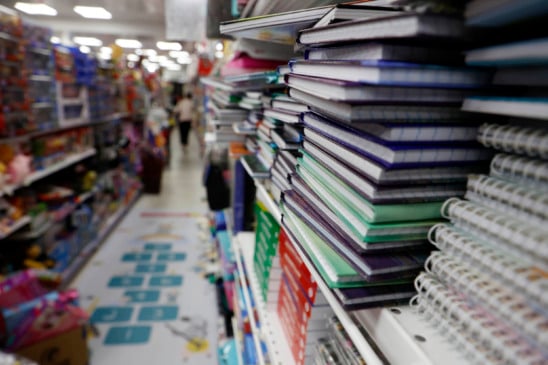 No início do ano, conheça as dicas do Procon-PR sobre Aulas e como lidar com a lista de materiais e mensalidades escolares - Foto: Albari Rosa/Arquivo AEN