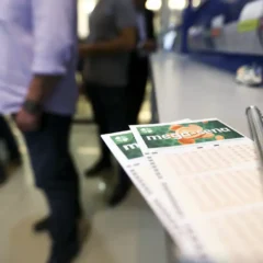 Participe do concurso 2966 da Mega-Sena e concorra a R$ 102 milhões. Apostas até as 20h30 nesta quinta-feira - Foto: Marcelo Camargo/Agência Brasil