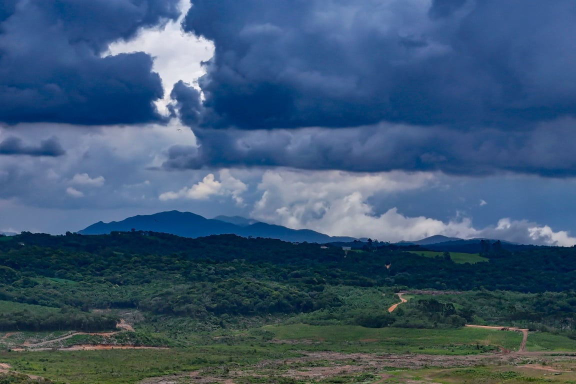 Ciclone extratropical não atinge o Paraná, mas trará chuva neste fim de semana, prevê Simepar Ciclone extratropical não atinge o Paraná, mas trará chuva neste fim de semana, prevê Simepar