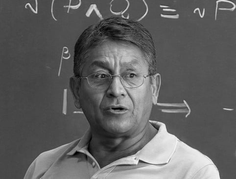 Unioeste lamenta morte do professor Pedro Pablo Durand Lazo