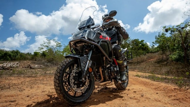 A Shineray SBM 400ss oferece desempenho excepcional com motor de 400cc e excelente custo-benefício para aventuras - Foto: Divulgação