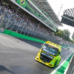 Jo&atilde;ozinho Santa Helena fez uma corrida sem erros na chuva e conquistou a vit&oacute;ria na categoria GT Truck em Interlagos - Foto: Tiago Soares/Divulga&ccedil;&atilde;o