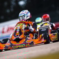 Acompanhe os irm&atilde;os Rafael e Guilherme Busato enfrentando desafios no kartismo na etapa do WSK Super Master Series 2026 - Foto: Divulga&ccedil;&atilde;o