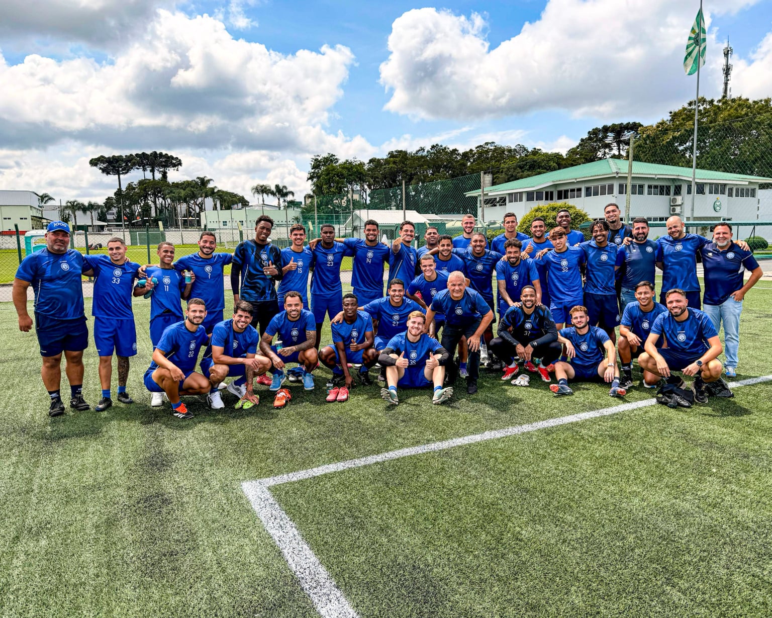 Descubra como o Foz busca reescrever sua história com a nova promessa do futebol, Daniel Adisa, nas quartas-de-final - Foto: Assessoria Descubra como o Foz busca reescrever sua história com a nova promessa do futebol, Daniel Adisa, nas quartas-de-final - Foto: Assessoria