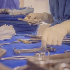 Procon alerta sobre cobran&ccedil;a indevida de taxa de instrumentador cir&uacute;rgico