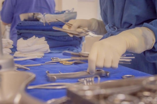 Procon alerta sobre cobrança indevida de taxa de instrumentador cirúrgico