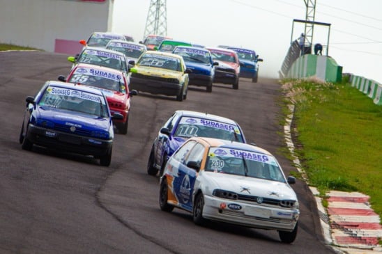 Acompanhe a abertura da temporada de Marcas em Cascavel com treinos coletivos no Autódromo Zilmar Beux neste domingo - Foto: Tiago Guedes