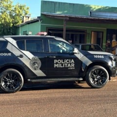 A opera&ccedil;&atilde;o em Cascavel visa combater o tr&aacute;fico de drogas, resultando na apreens&atilde;o de entorpecentes e na pris&atilde;o de um suspeito - Foto: Luiz Felipe Max