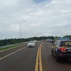 Colisão frontal deixa cinco pessoas feridas na BR-277 em Foz do Iguaçu