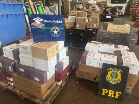 Receita Federal em Cascavel apreende 400 caixas de vinho em operação conjunta com a PRF