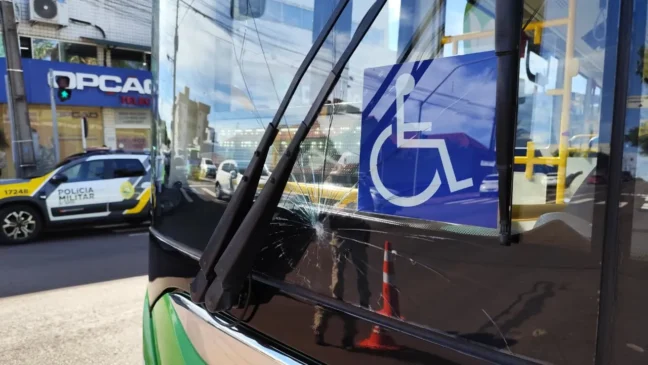 Um grave acidente em Cascavel deixou uma idosa de 71 anos com ferimentos graves. Saiba mais sobre o ocorrido - Foto: Luiz Felipe Max