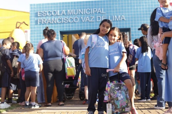 Com muita alegria, mais de 33 mil crianças iniciam o ano letivo de 2026 em Cascavel