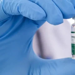 Saiba sobre a vacina&ccedil;&atilde;o contra a dengue para profissionais da sa&uacute;de. 650 mil doses j&aacute; foram enviadas em todo o Brasil - Foto: Walterson Rosa/MS