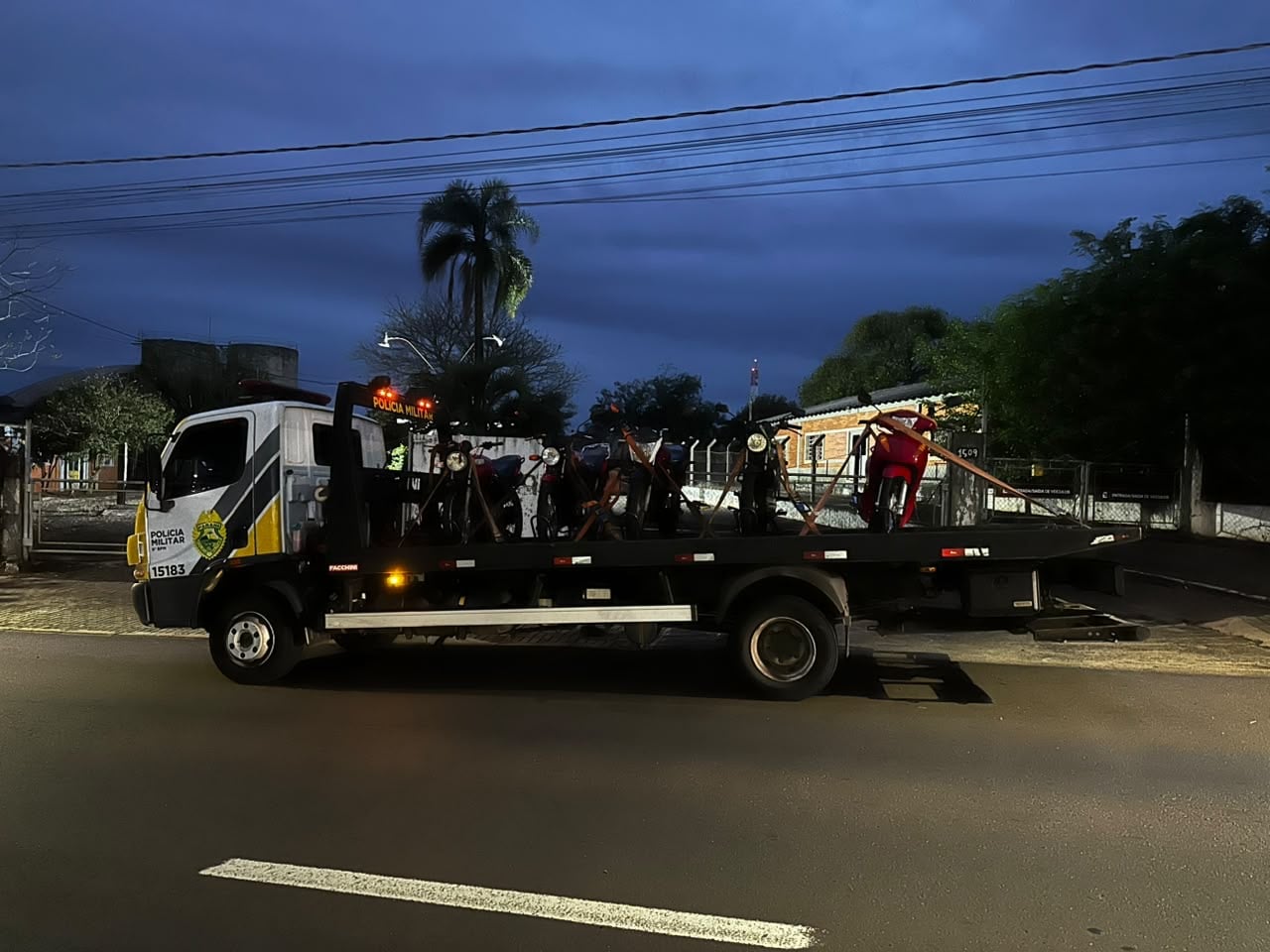 Operação de trânsito termina com nove motos recolhidas e 171 infrações em Cascavel